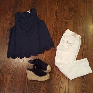 True Religion Capri White Jeans Sz 28